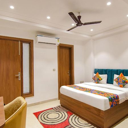 Fabhotel La Serene Bnb- Ashok Vihar Neu-Delhi Exterior foto
