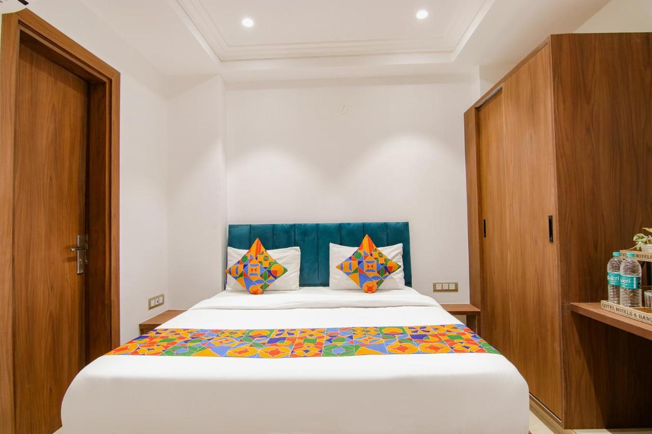 Fabhotel La Serene Bnb- Ashok Vihar Neu-Delhi Exterior foto
