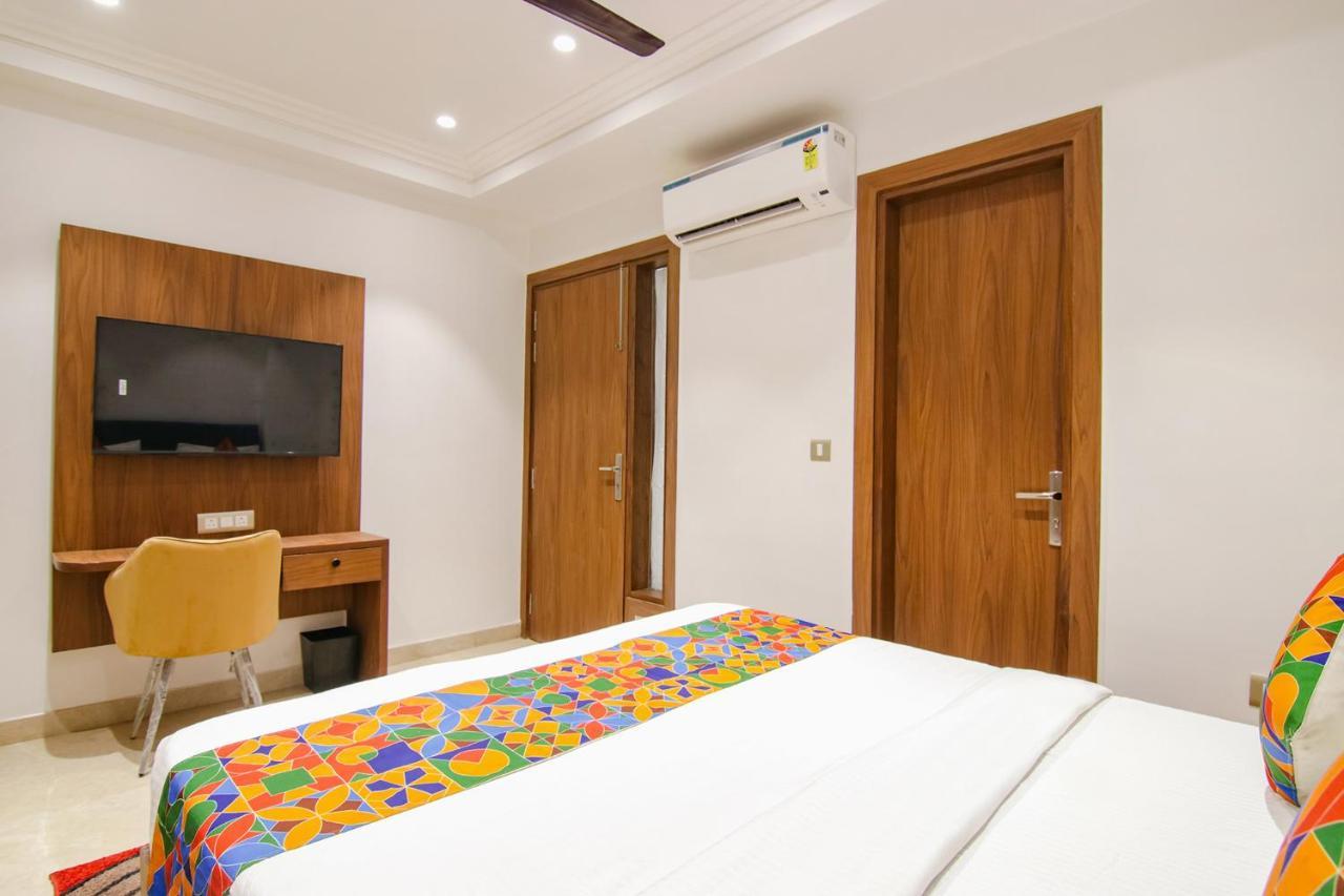 Fabhotel La Serene Bnb- Ashok Vihar Neu-Delhi Exterior foto