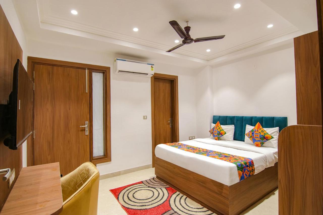 Fabhotel La Serene Bnb- Ashok Vihar Neu-Delhi Exterior foto